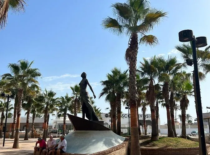 Paseo Maritimo 27 아파트 *